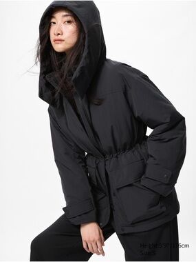 Uniqlo Black Hooded Puffer Parka
